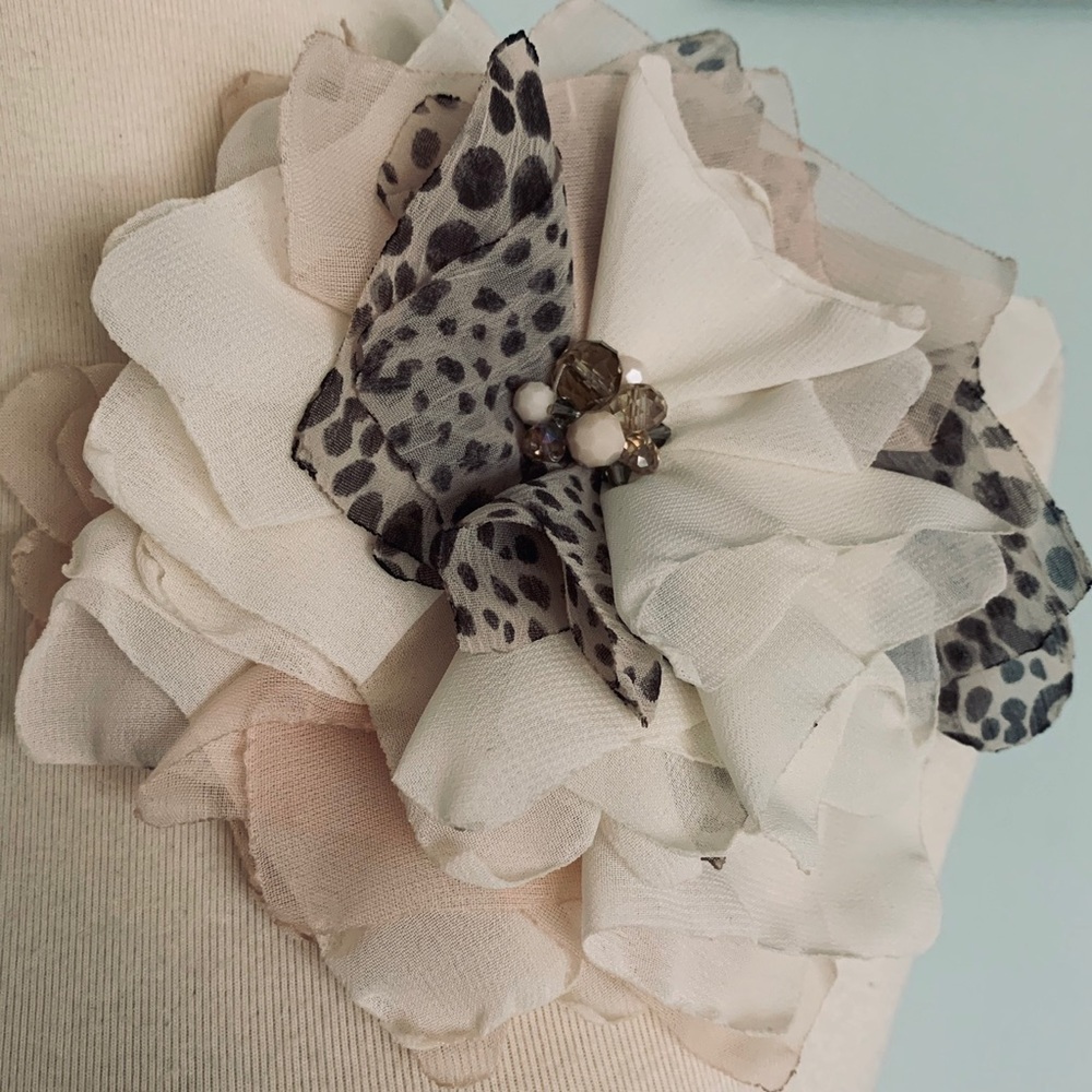 Animal print, cream flower magnetic pin brooch